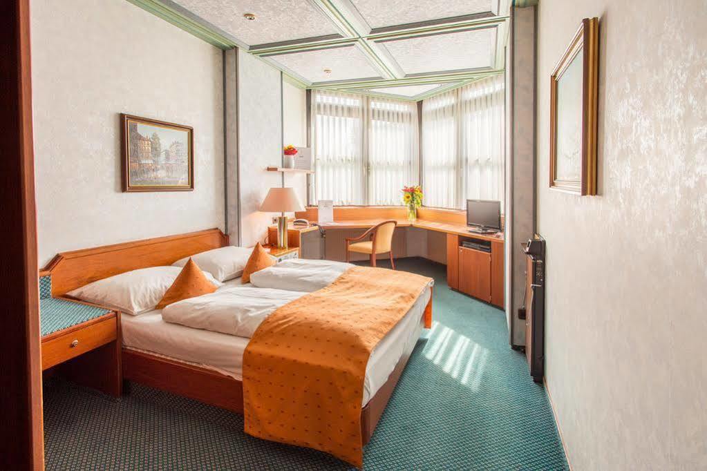 Arotel Living Hotel 3*